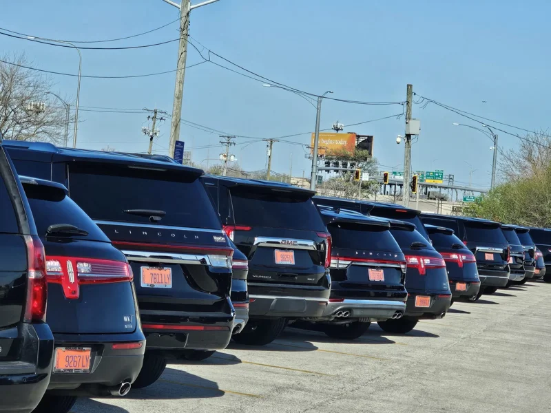 American Chicago Limousine luxury black sedan for airport transfers and corporate travel